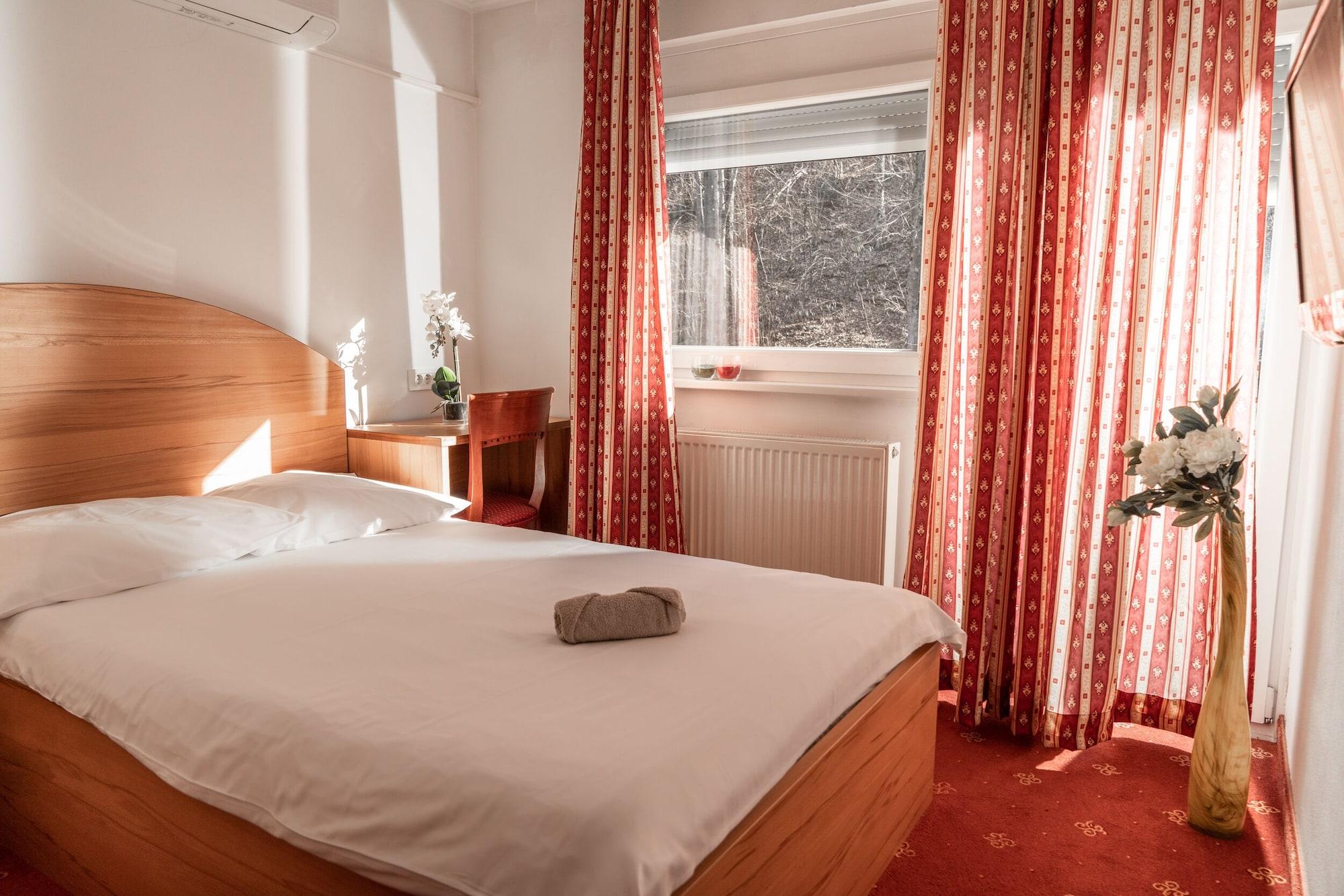 Hotel Medno Екстер'єр фото