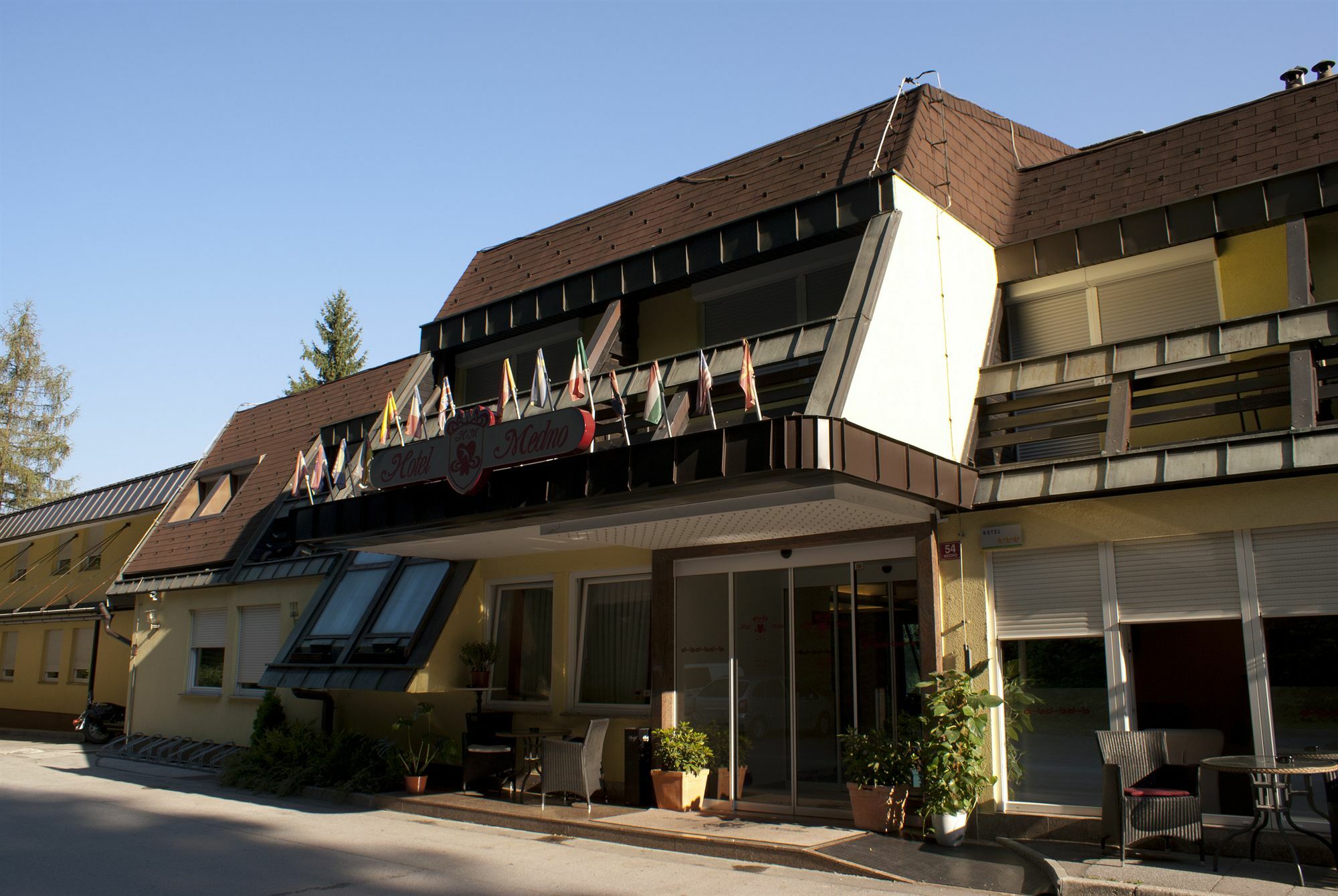 Hotel Medno Екстер'єр фото
