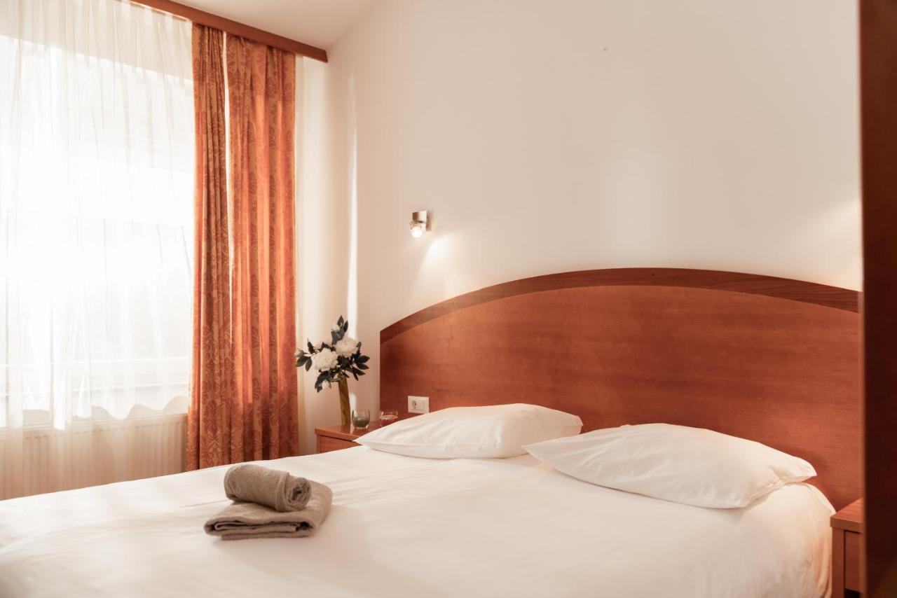 Hotel Medno Екстер'єр фото