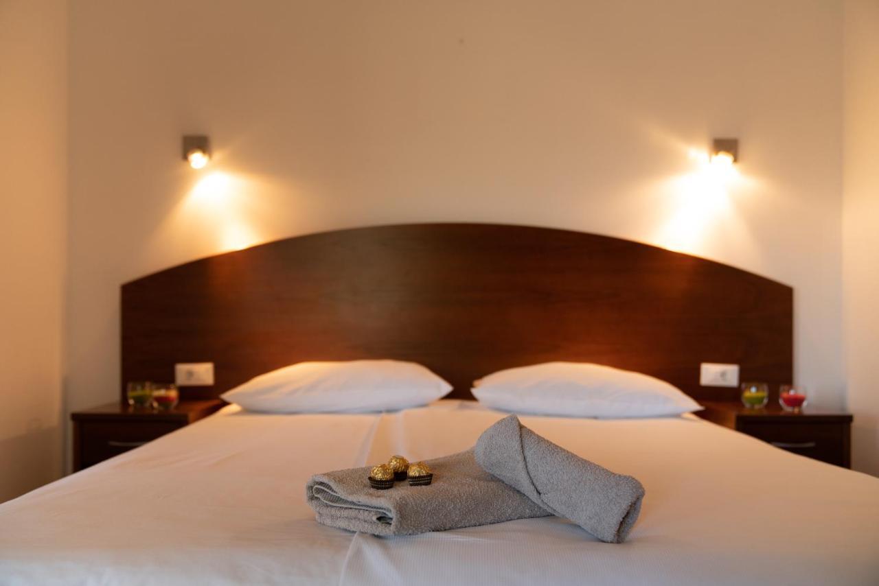 Hotel Medno Екстер'єр фото