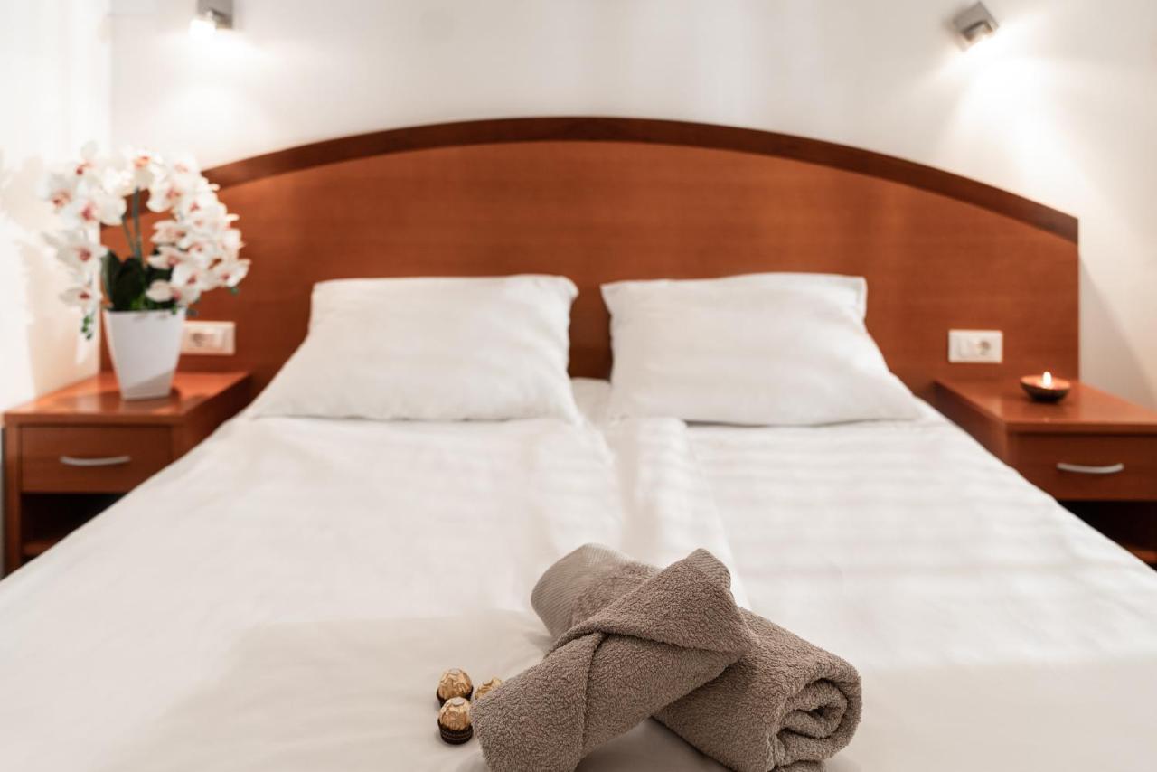 Hotel Medno Екстер'єр фото